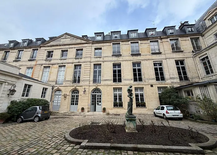 Le Marais Place Des Vosges アパート パリ